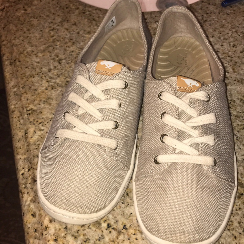 Rocket dog sneakers